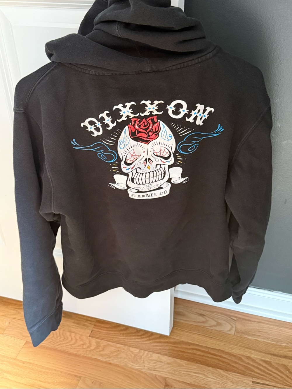 Dixxon flannel company women’s large sugar skull rose hoodie black